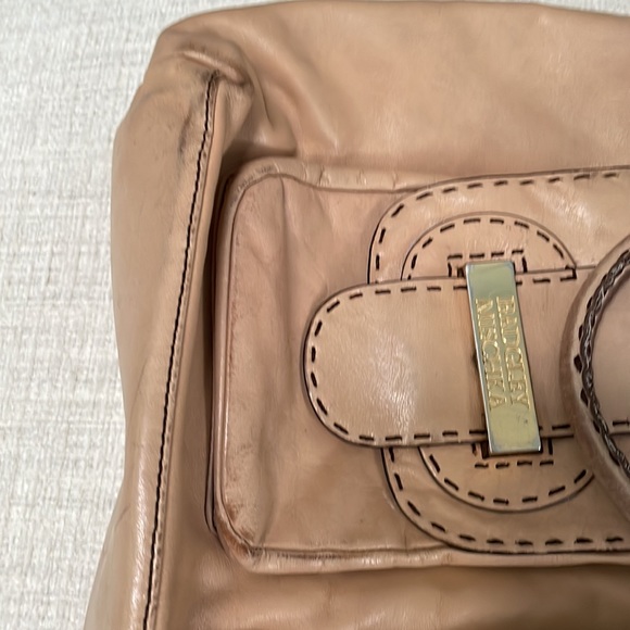 ***XL Badgley Mischka Leather Bag bought it here used twice & stored - Picture 12 of 12